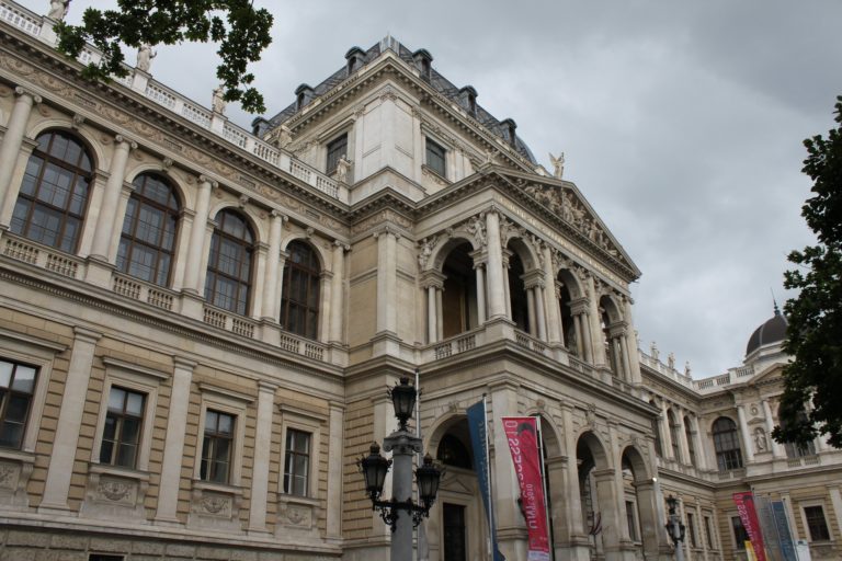 Situation von Studierenden durch Corona untragbar