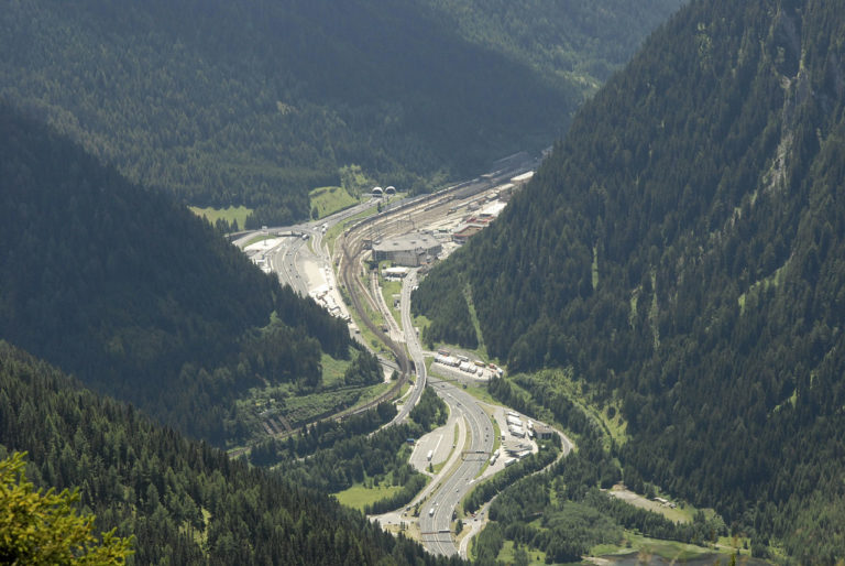 LKW-Transitlawine am Brenner erreicht Rekordwert