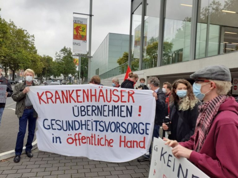 DKP demonstriert gegen Sparpolitik im Gesundheitswesen