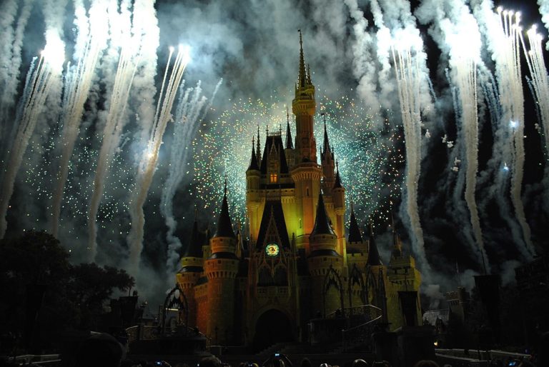 Schluss mit lustig: Disney streicht 28.000 Jobs