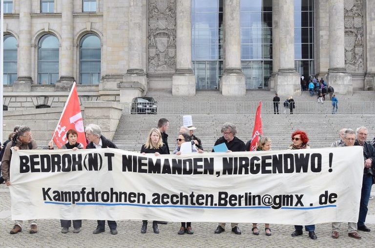 Bergkarabach wird mit Drohnen-Motoren aus Österreich bombardiert