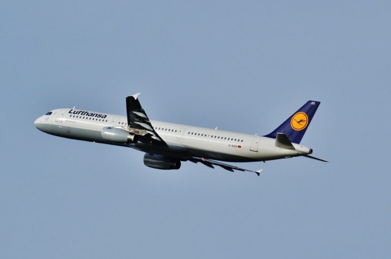 Lufthansa kündigt 29.000 Stellenstreichungen an