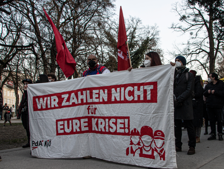 Partei der Arbeit zum 1. Mai: Wir zahlen nicht für eure Krise!