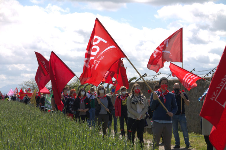 ÖVP-Regierungsteam boykottiert Befreiungsfeier – antikommunistische Reflexe beleidigen NS-Opfer