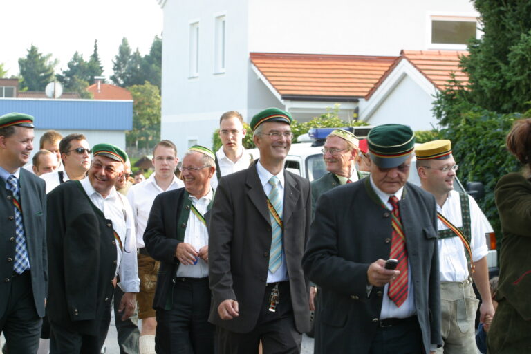 Aufträge des Landes Oberösterreich gingen an bekannten Rechtsextremen