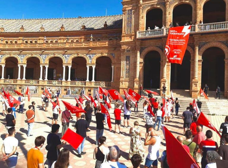 Spanische Kommunisten protestieren gegen Teuerungen