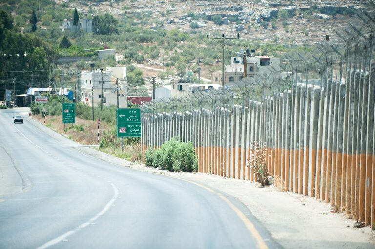 Israel/Palästina: Bennett-Regierung weitet illegalen Siedlungsbau aus