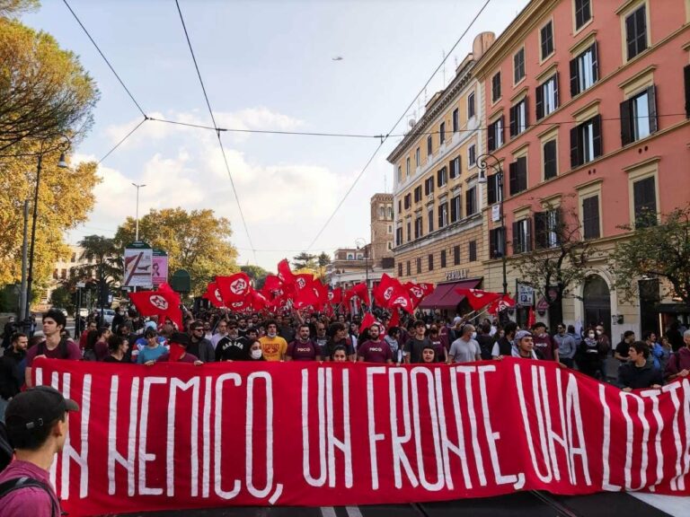 Die Kommunistische Jugendfront gegen den G20-Gipfel