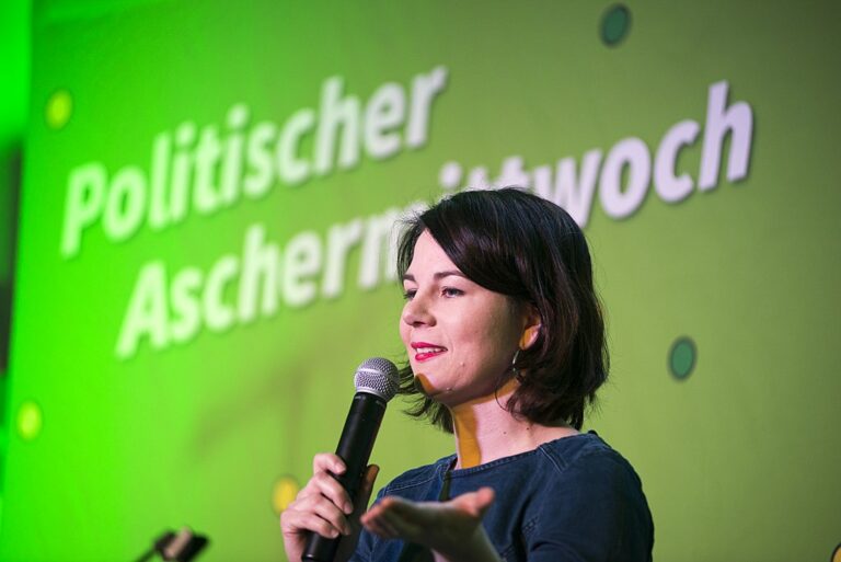 Und täglich droht die grüne Plagiatsprinzessin