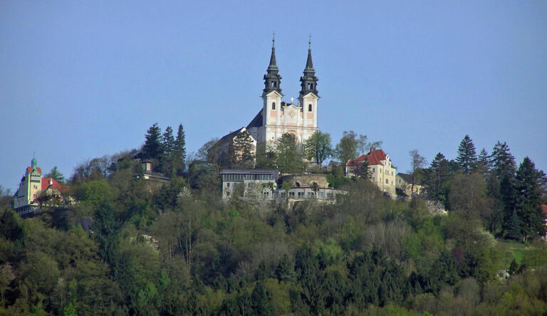 Wanderwege am Linzer Pöstlingberg durch Grundbesitzer willkürlich gesperrt