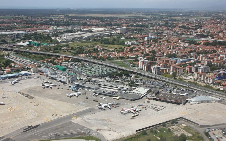 Antimilitaristischer Protest am Flughafen Pisa und im Hafen von Livorno