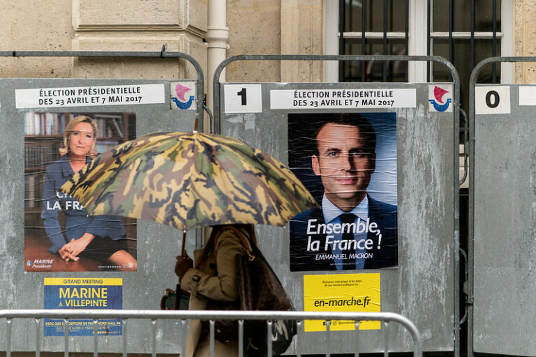 Frankreich: Stichwahl zwischen zwei Kandidaten des Kapitals