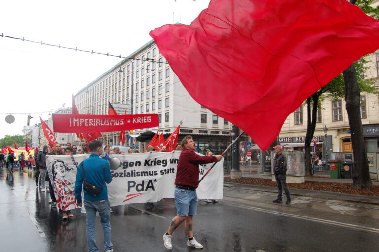 PdA und Jugendfront mit kämpferischen Aktivitäten zum 1. Mai