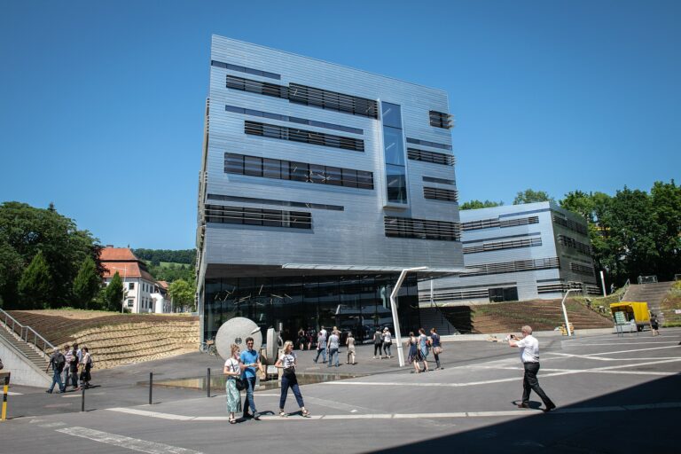 Kritik an Technischer Universität Linz geht weiter