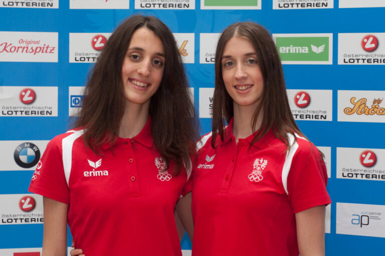 Alexandri-Schwestern holen WM-Bronze im Synchronschwimmen