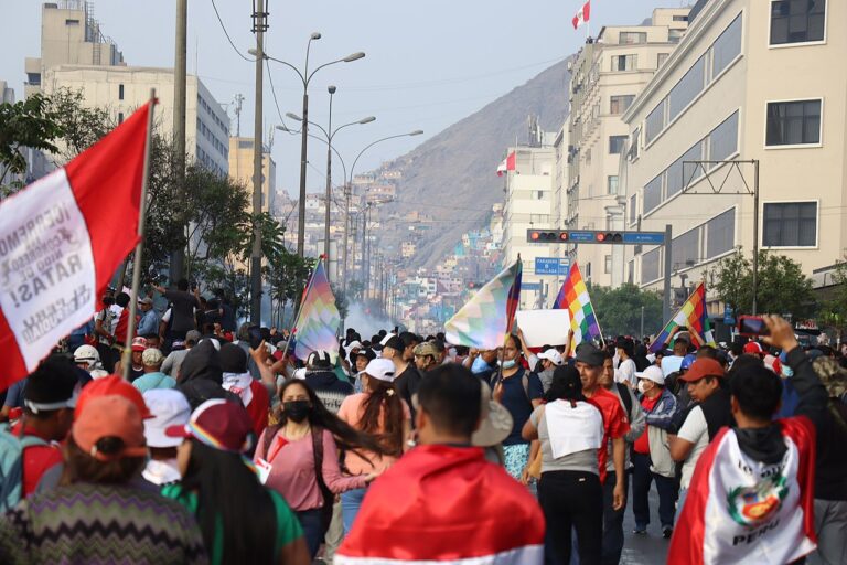 Peru: Proteste gehen weiter – Putsch-Regierung antwortet mit Repression