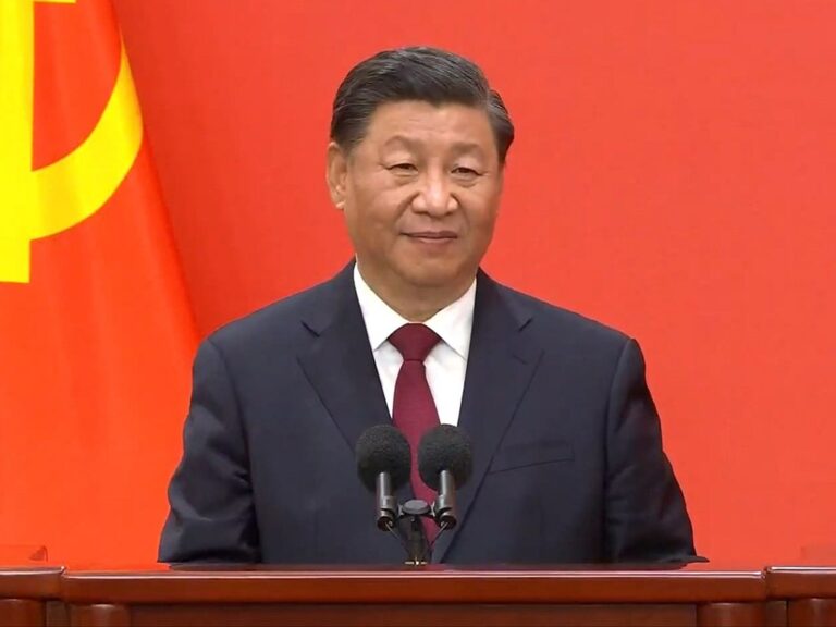 Xi Jinping leitet Gruppenstudium des Politbüros der KP Chinas