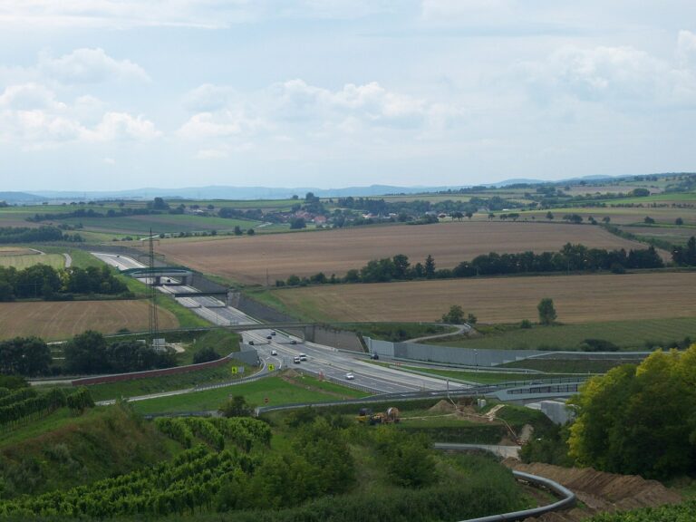 Ukrainischer PKW mit 200 km/h auf Weinviertelautobahn