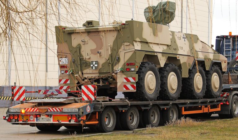 Panzertransport mit falschen Papieren