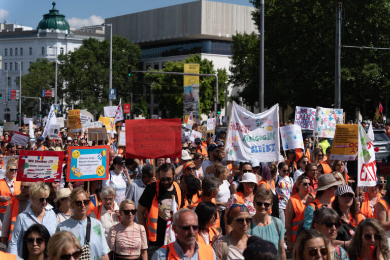 Streiks und Demos der Beschäftigten der Freizeitpädagogik