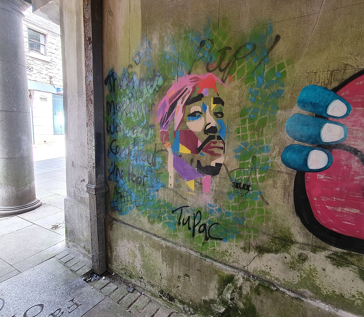 Hollywood-Stern für Tupac Shakur