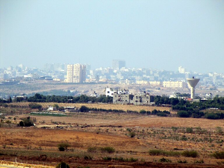 Israelische Besatzungstruppen erschießen sechs Palästinenser