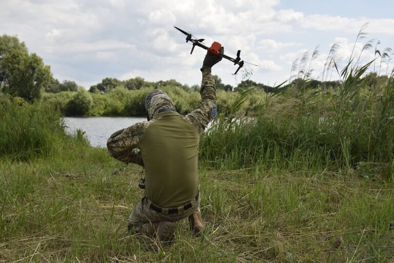 Ukraine jagt flüchtende Wehrpflichtige mit Drohnen