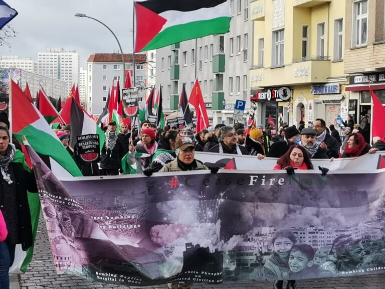 LL-Demo in Berlin: Palästina-Solidarität im Mittelpunkt