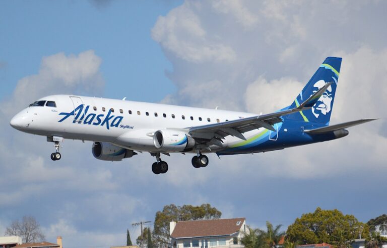 Alaska Air zum ersten Mal seit dreißig Jahren mit Streikmandat konfrontiert