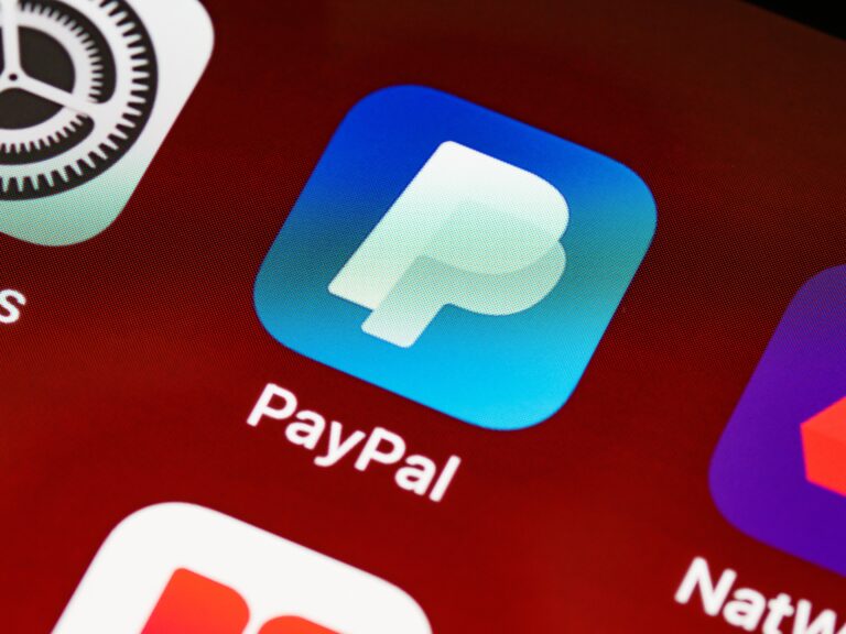 PayPal will bis 2024 weltweit 2500 Mitarbeiter abbauen