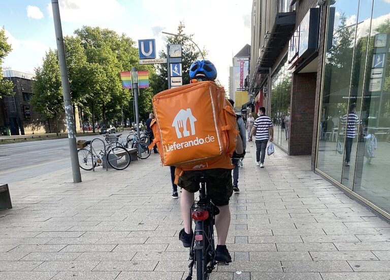 Warnstreiks der Fahrradbot:innen: Beschäftigte setzen Zeichen für gerechte Löhne