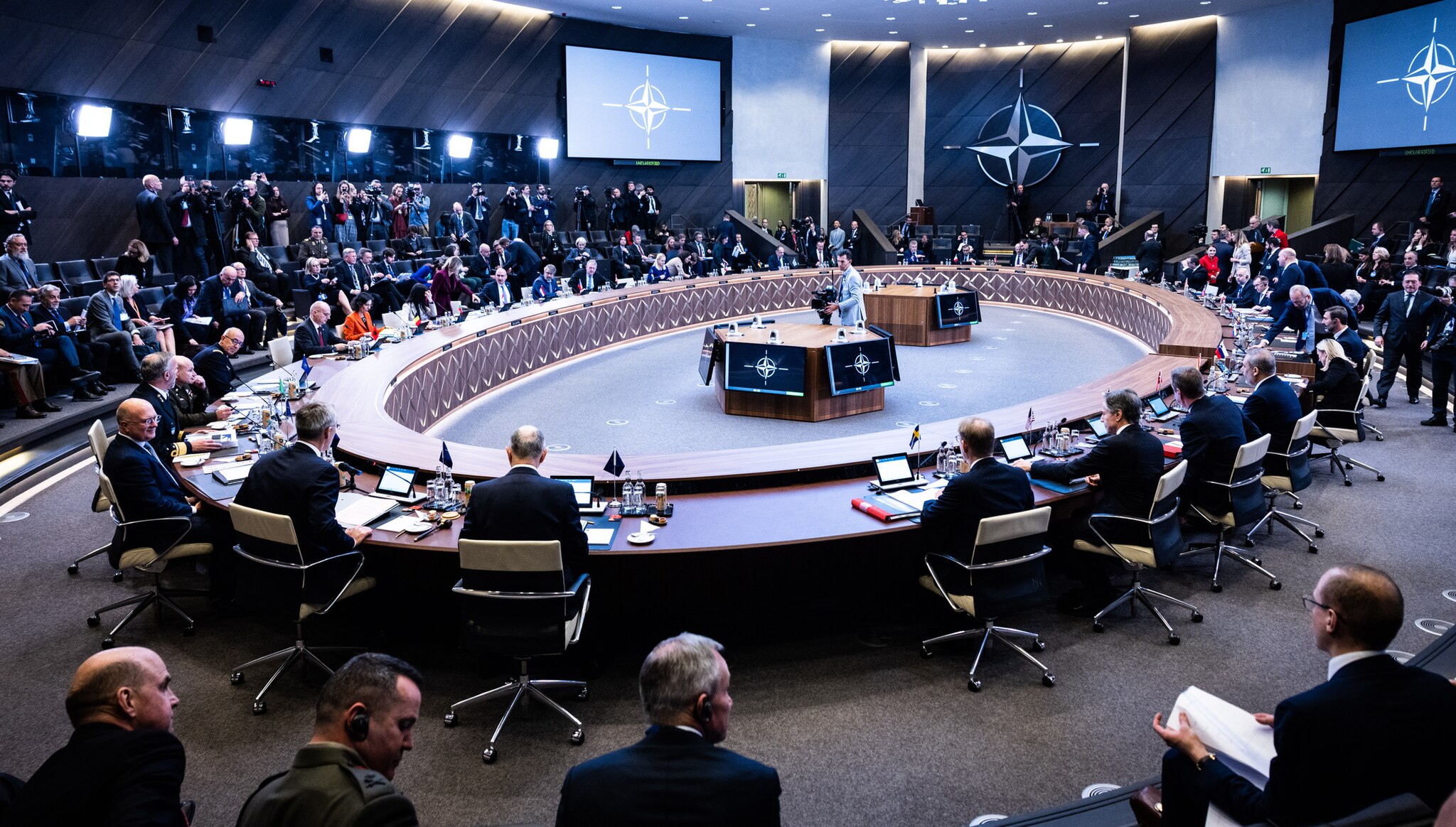 NATO und G7: Viel Geld für die Ukraine