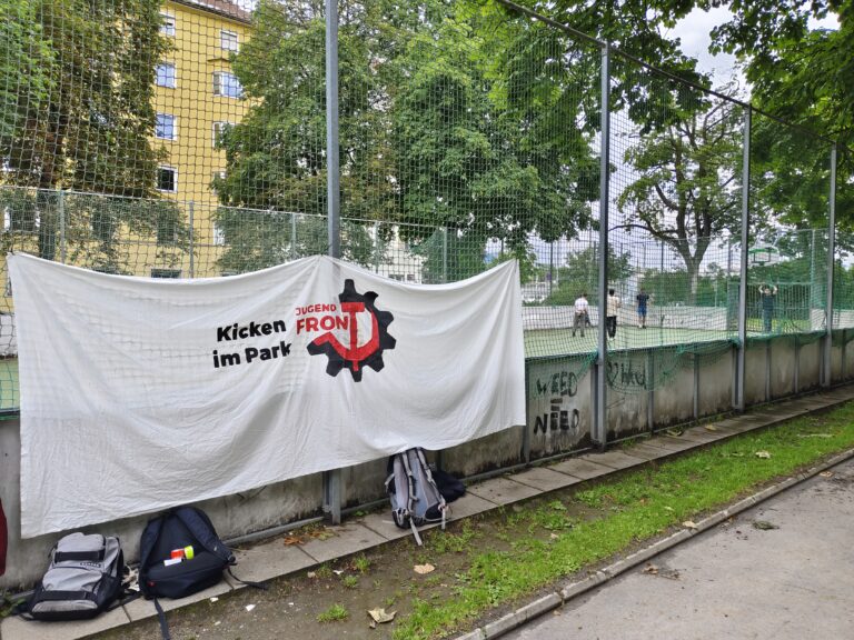 Innsbruck: Zweites Kicken im Park