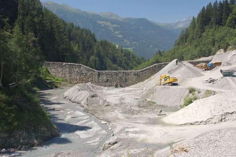 Arbeiten am gefährlichsten Wildbach Österreichs