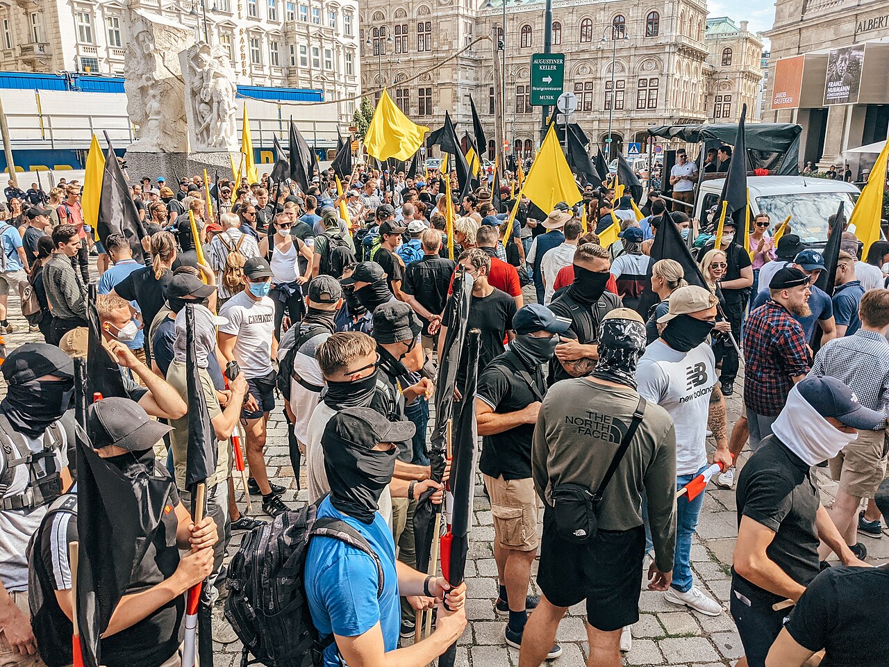 Anstieg rechtsextremer Straftaten im ersten Halbjahr 2024