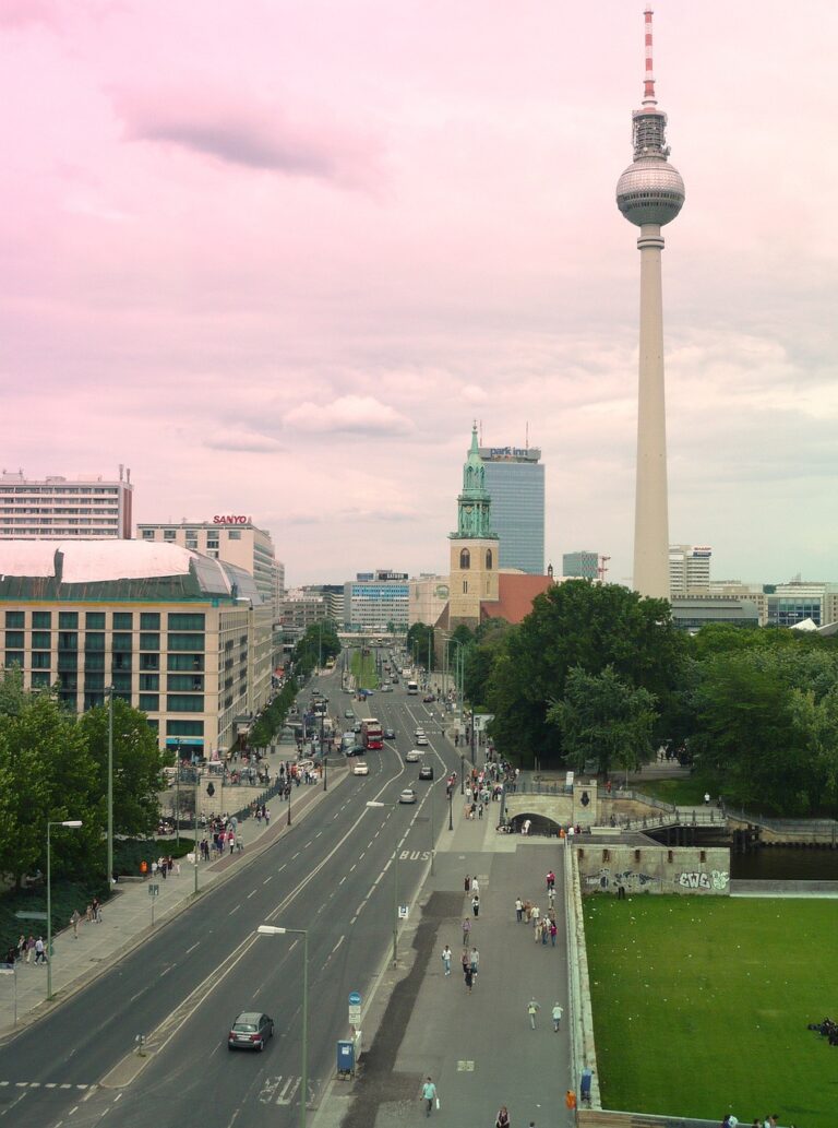 Erklärung der PdA zum 75. Jahrestag der Gründung der DDR: Ein Meilenstein im weltrevolutionären Prozess