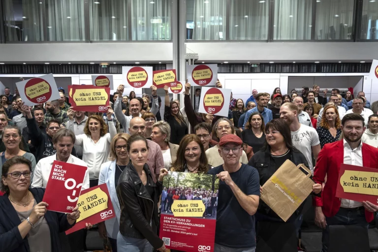 Handelsangestellte rüsten sich für den Arbeitskampf: „So nicht!“