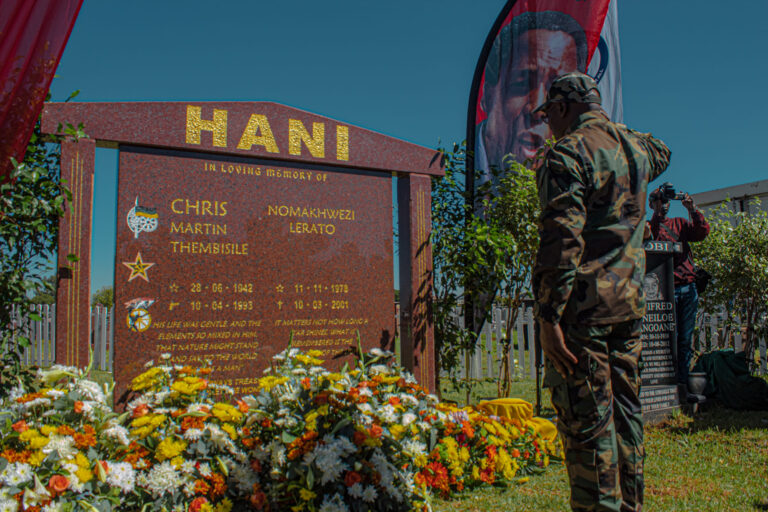 Mörder von Chris Hani nach Bewährung nach Polen abgeschoben