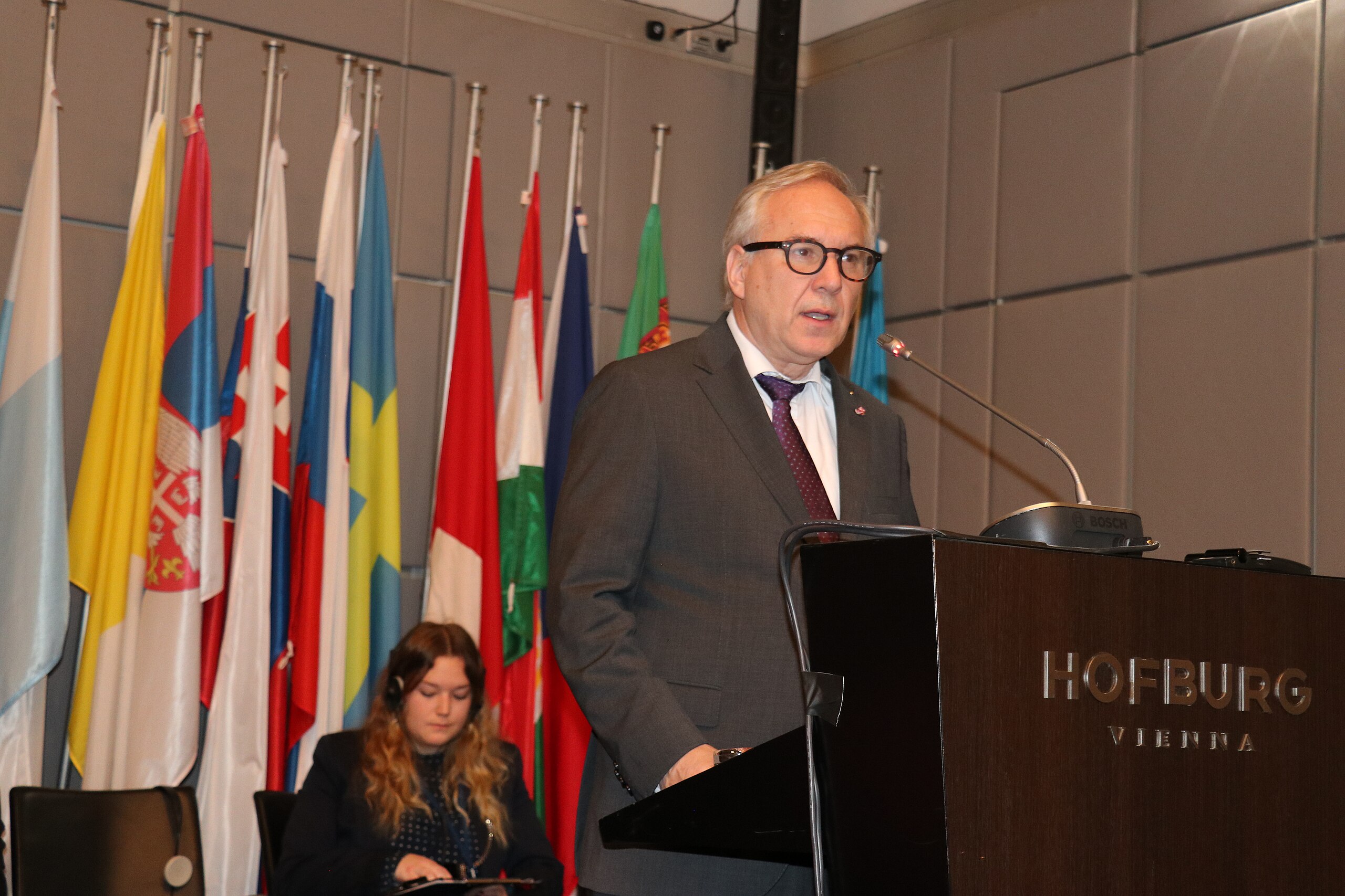 Causa Schimanek: Büroleiter von FPÖ-Rosenkranz tritt ab