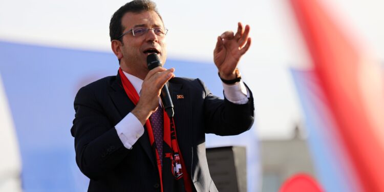 Türkei: Verhaftung von Ekrem İmamoğlu und Einschränkung demokratischer Rechte