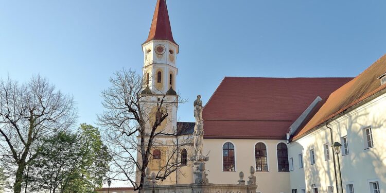 Braunau entzieht faschistischen Ehrenbürgern den Titel