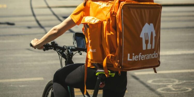 Lieferando entlässt alle Fahrer – Zukunft mit Subunternehmen?