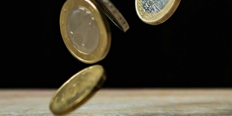 Mehrarbeit ohne Lohn: AK warnt vor „Lohnraub“ durch Arbeitgeber