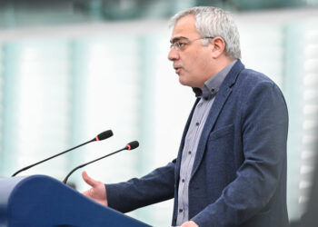 Griechische Kommunisten kritisieren EU-Pläne zur Rüstungsfinanzierung aus privaten Pensionsfonds