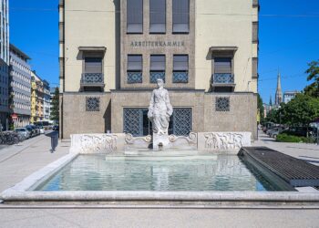 Arbeiterin wegen ihres Geschlechts gekündigt