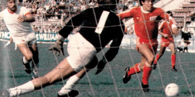 Diego Maradona: Ein Leben zwischen Genialität, Revolte und Abstürzen