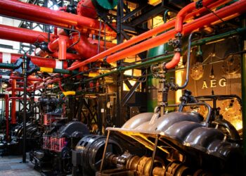 Deutsche Wirtschaft vor weiterem Abschwung: Konzerne planen Stellenabbau und Investitionsstopp