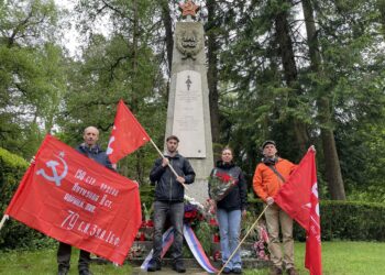 80 Jahre Befreiung: PdA-Gedenken am Salzburger Kommunalfriedhof