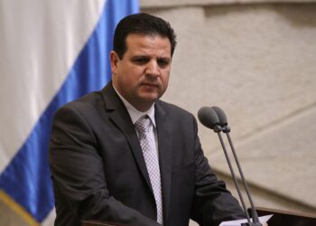 Chadasch-Abgeordneter Odeh gewaltsam aus Knesset entfernt
