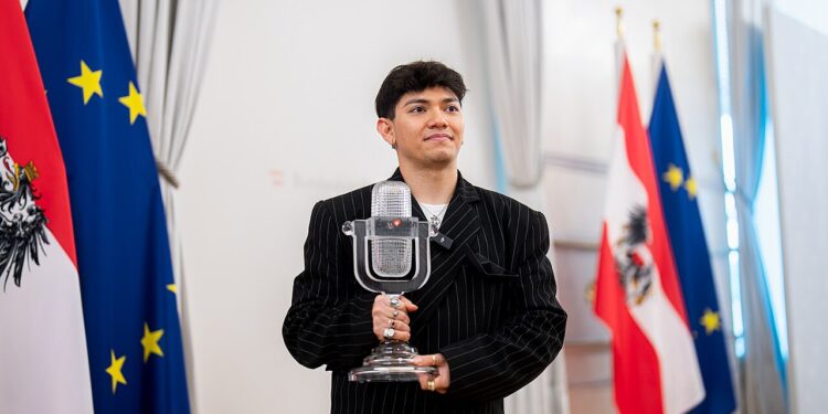 ESC-Sieger JJ denkt selber und bekommt einen Maulkorb